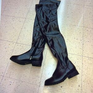 Size 8 Over the knee Boot low heel